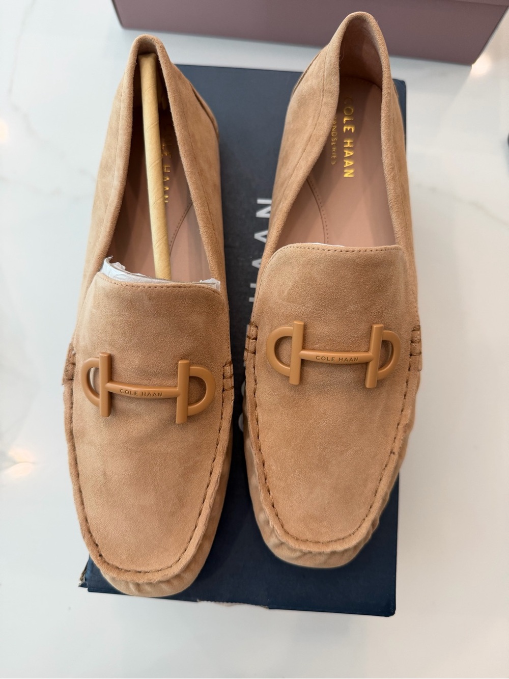 NEW in original box Cole Haan Tully Driver blush tan Leather Loafers Size 7